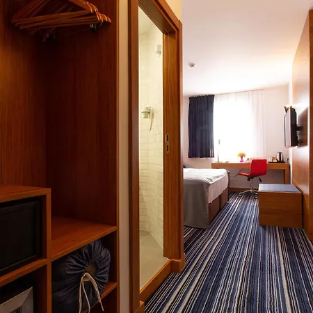 Western Terminus Hotell 4*