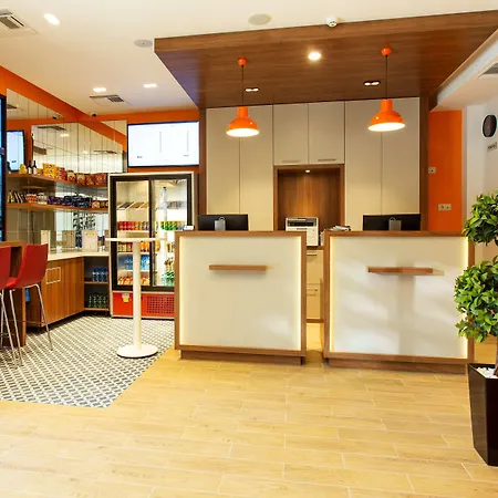 Western Terminus Otel