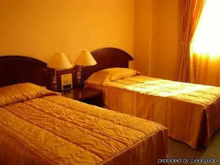 Otel Western Terminus