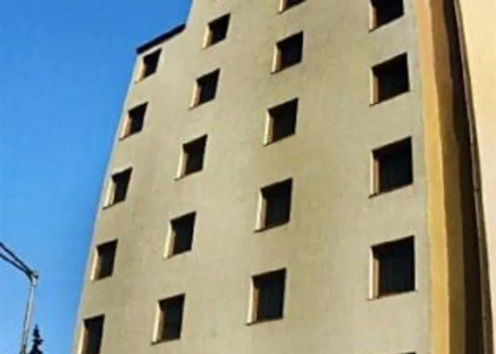 索菲亚广场酒店