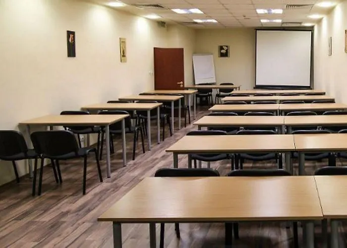 索菲亚广场酒店 4*