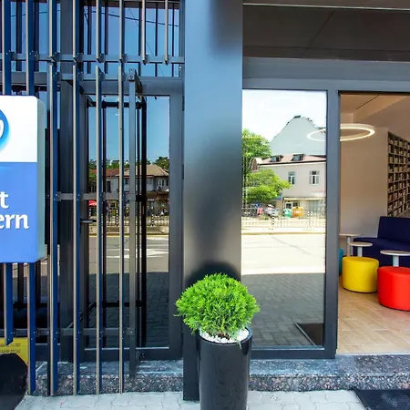 索菲亚广场酒店 4*