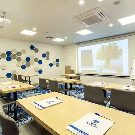 酒店 索菲亚广场酒店 4*